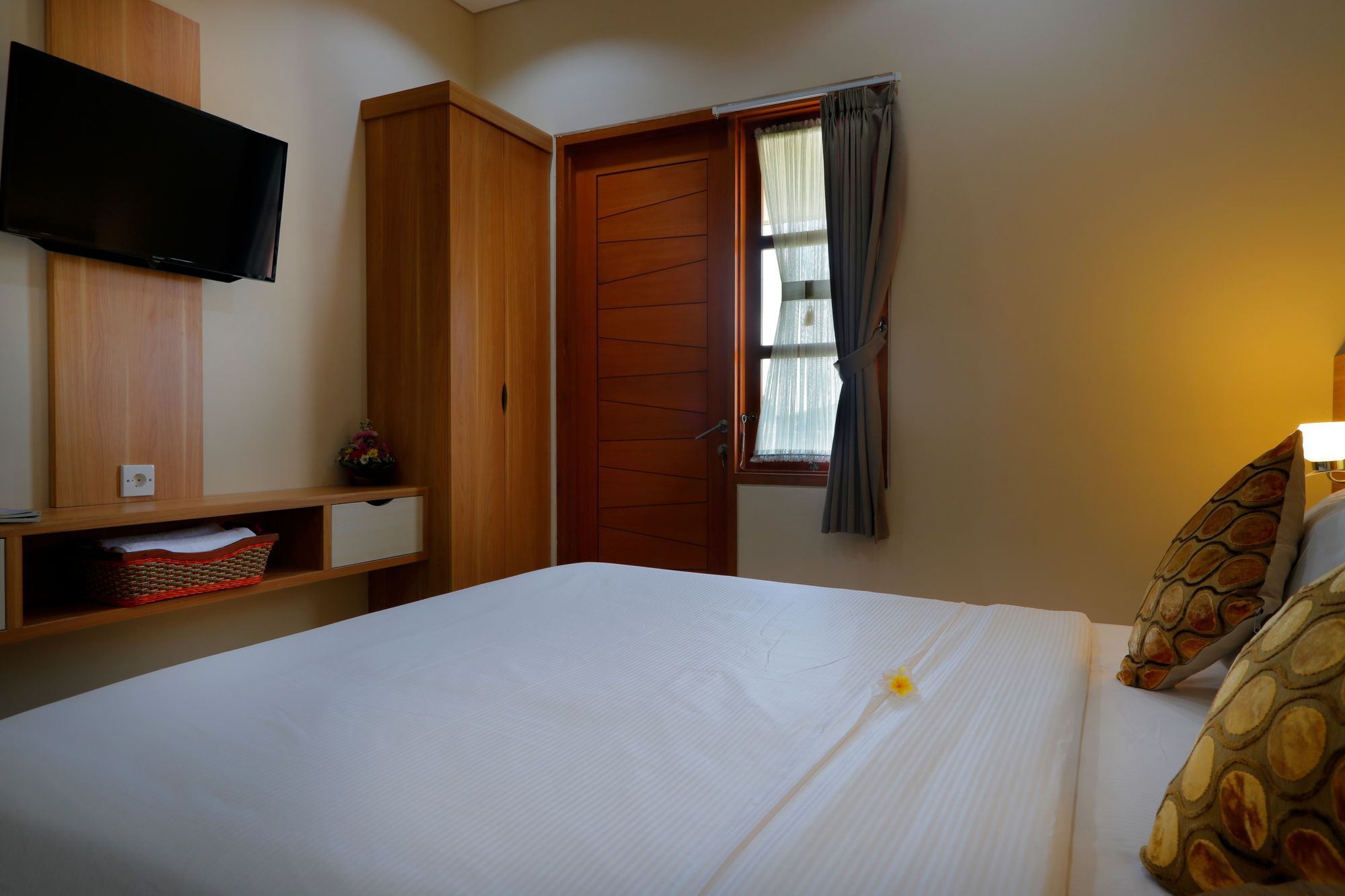 Iconic Bali Living Bed & Breakfast Denpasar  Bagian luar foto